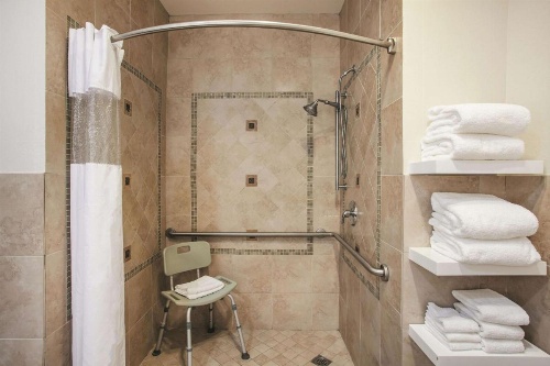 La Quinta Inn & Suites by Wyndham Dublin Pleasanton image 30