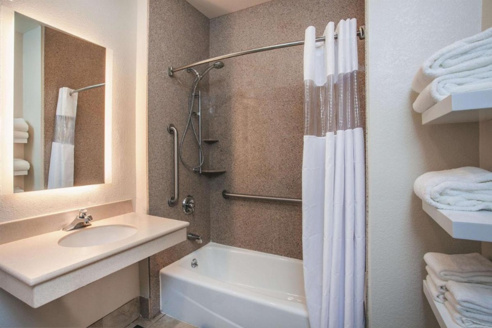La Quinta Inn & Suites by Wyndham Dublin Pleasanton Image 31