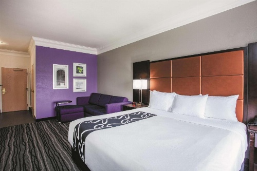 La Quinta Inn & Suites by Wyndham Dublin Pleasanton image 8